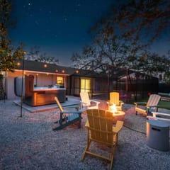 2 mi to IMG | Pool, Hot Tub, Game Room, Mini Golf
