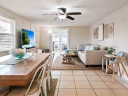 9mi to AMI | Hot Tub | Heated Pool | Game Room