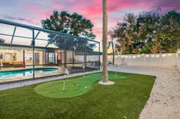 2 MI to IMG | Heated Pool | Fire Pit | Game Room