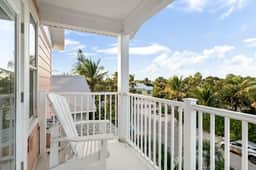 Steps to Beach, Fam Friendly, Heated Pool, Hot Tub