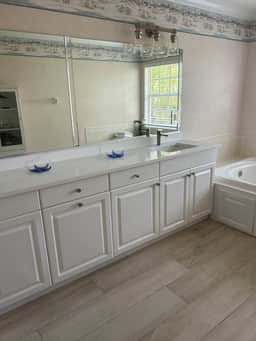 NEW! Steps to Beach, Hot Tub, Pool, Kid Friendly