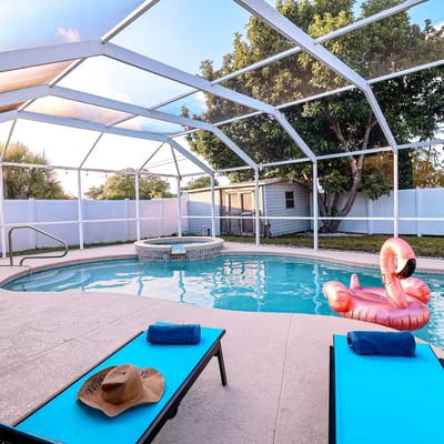 9mi to AMI | Hot Tub | Heated Pool | Game Room