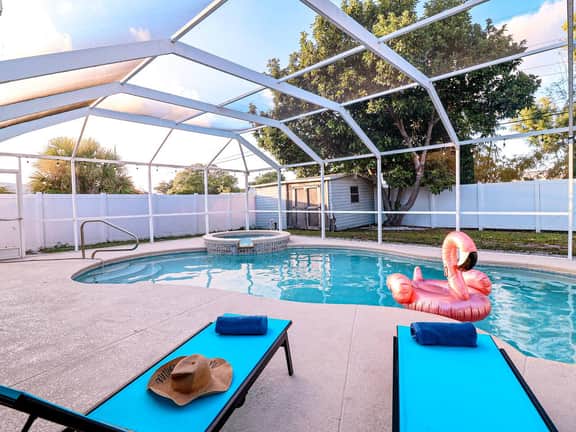 9mi to AMI | Hot Tub | Heated Pool | Game Room