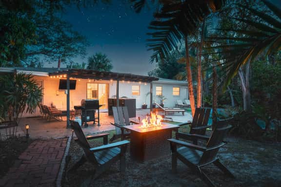 Tampa Oasis - Heated Pool | Fire Pit | Beaches